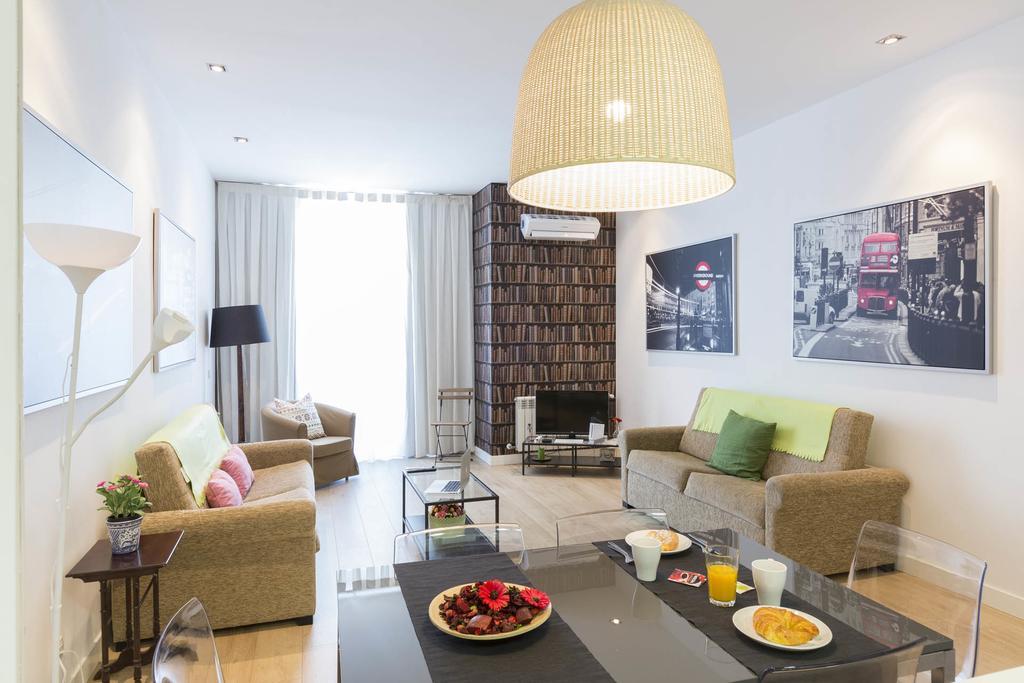 Smartrental Madrid Gran Via Apartments Extérieur photo