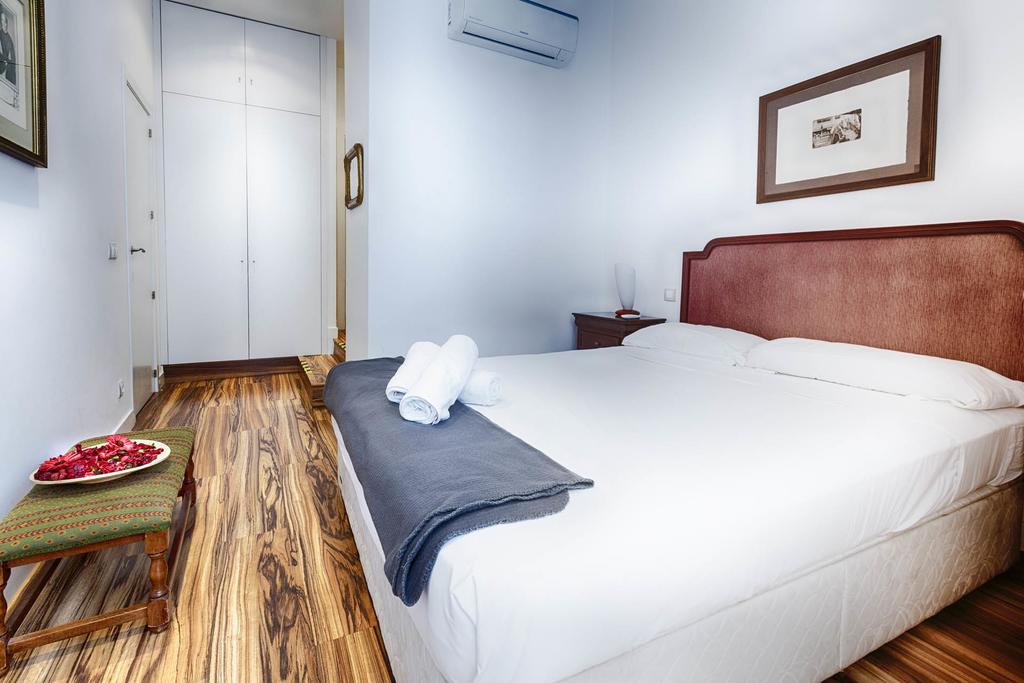 Smartrental Madrid Gran Via Apartments Extérieur photo