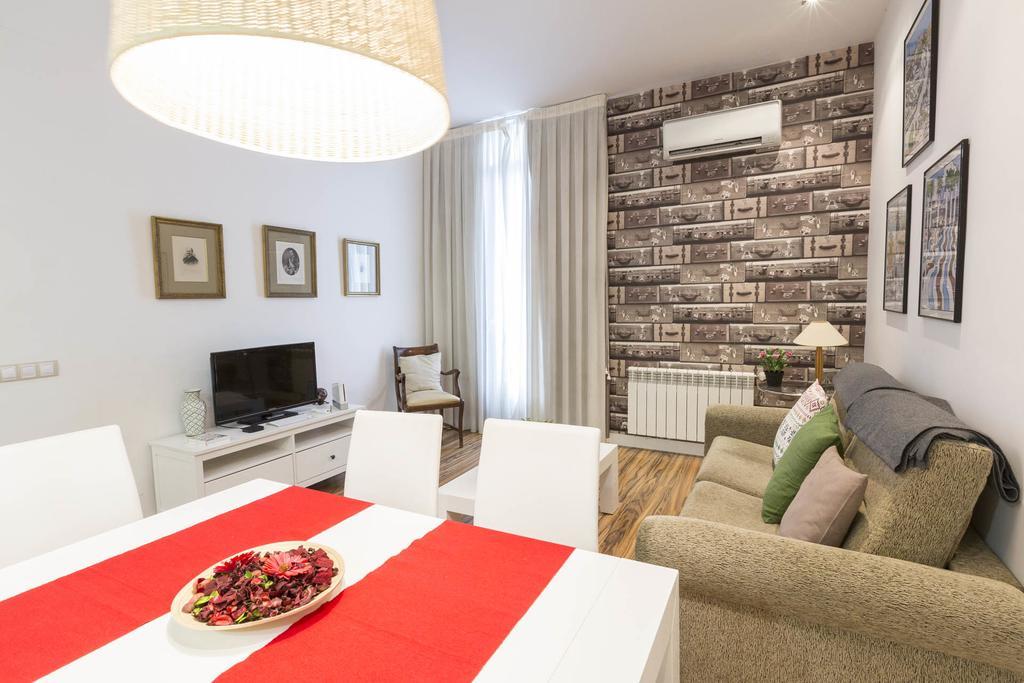 Smartrental Madrid Gran Via Apartments Extérieur photo